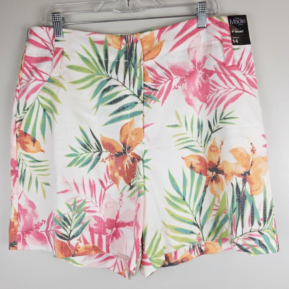 7th Avenue Design Studio New York & Co White 6" Floral Maddie‎ Shorts Sz 14.D157